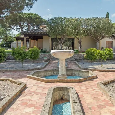 Villa Sleeps 12 With Pool And Air Con Les Issambres
